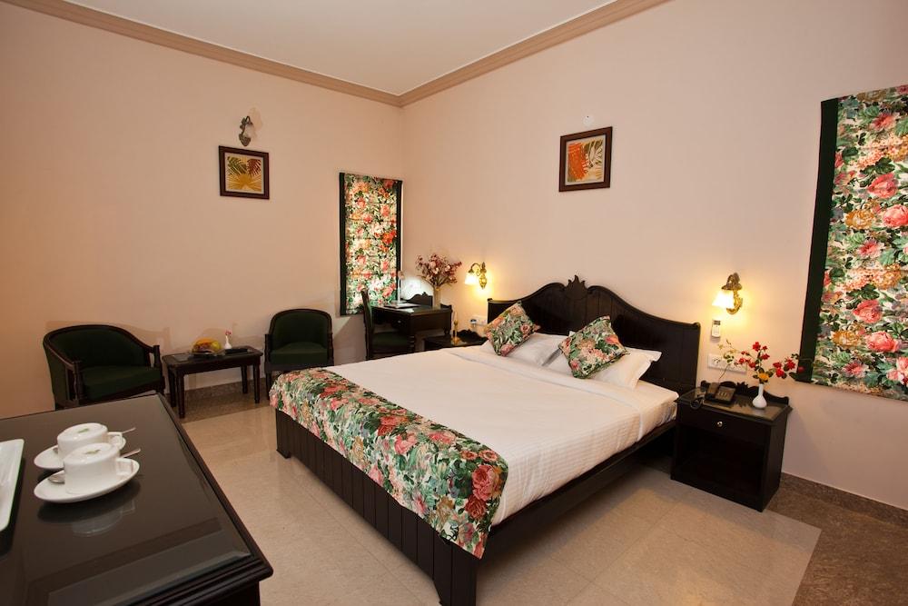 Araliayas Resort & Spa Udaipur Exterior photo