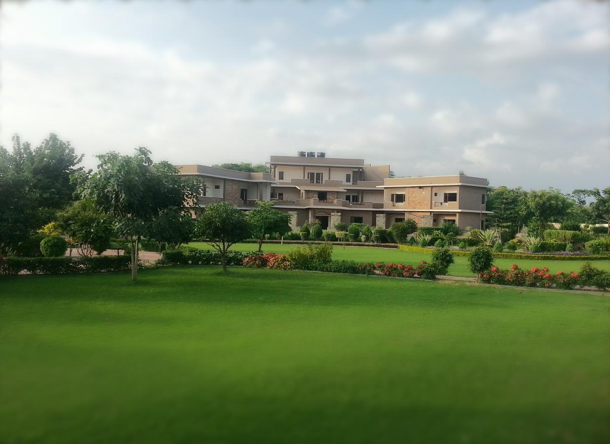 Araliayas Resort & Spa Udaipur Exterior photo