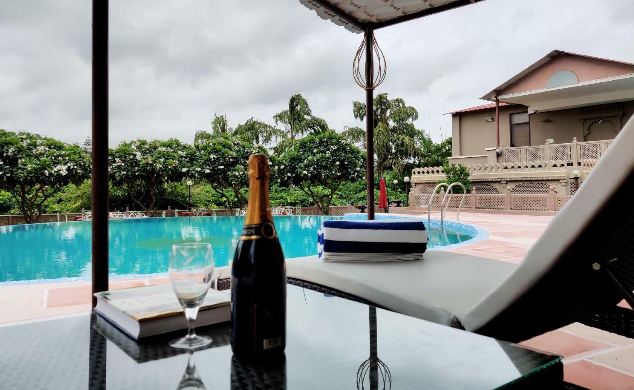 Araliayas Resort & Spa Udaipur Exterior photo